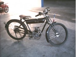 PEUGEOT - 100 cc (1920)